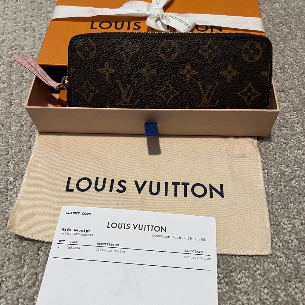 Brand New Louis Vuitton Brown Monogram Zipper Wallet